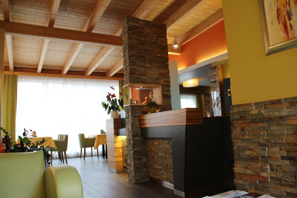 Hotel Kreuzwirt Engerwitzdorf Bagian luar foto