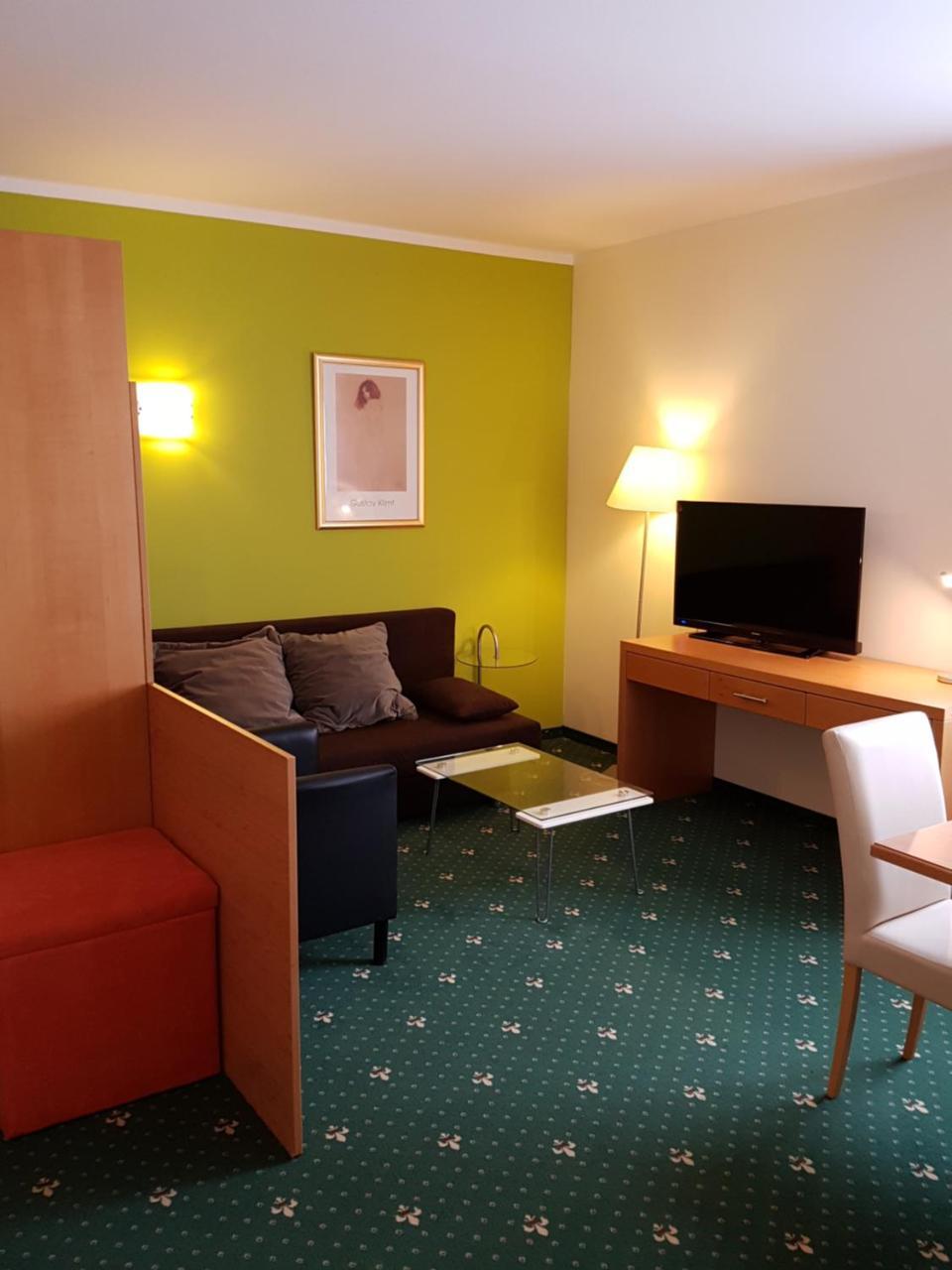 Hotel Kreuzwirt Engerwitzdorf Bagian luar foto